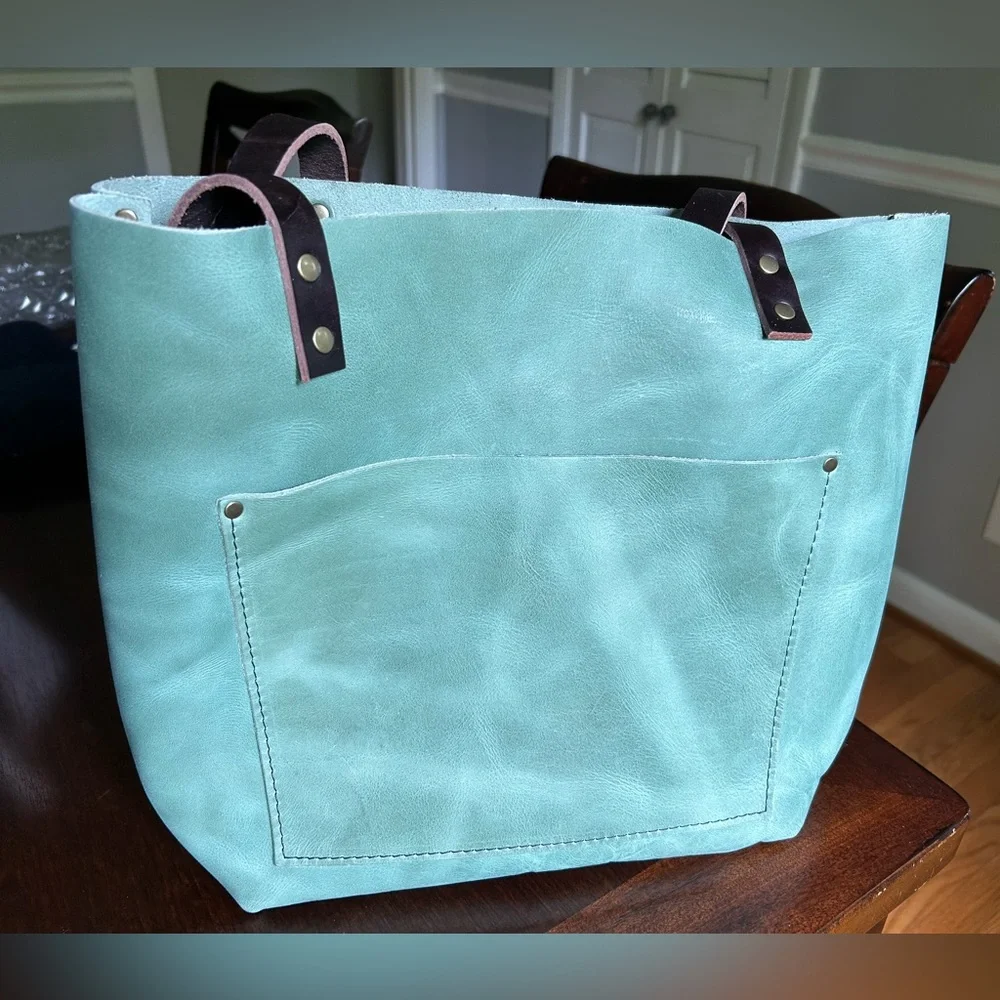 Portland Leather Medium Cucumber Tote - Picture 1 of 5